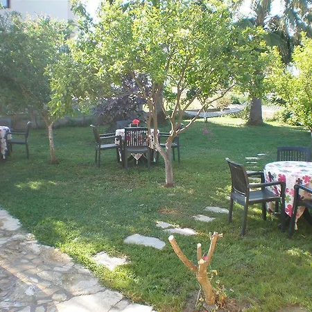 Hotell Jade 2*