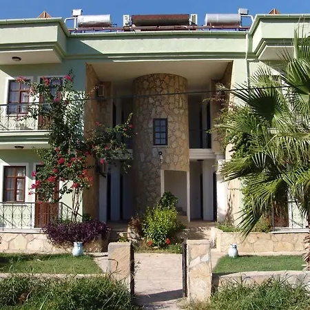 Jade Hotel